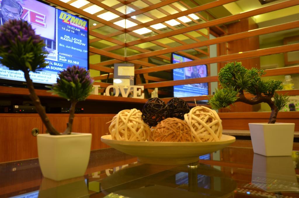 A Homey Place At Adriatico Manila Exterior foto